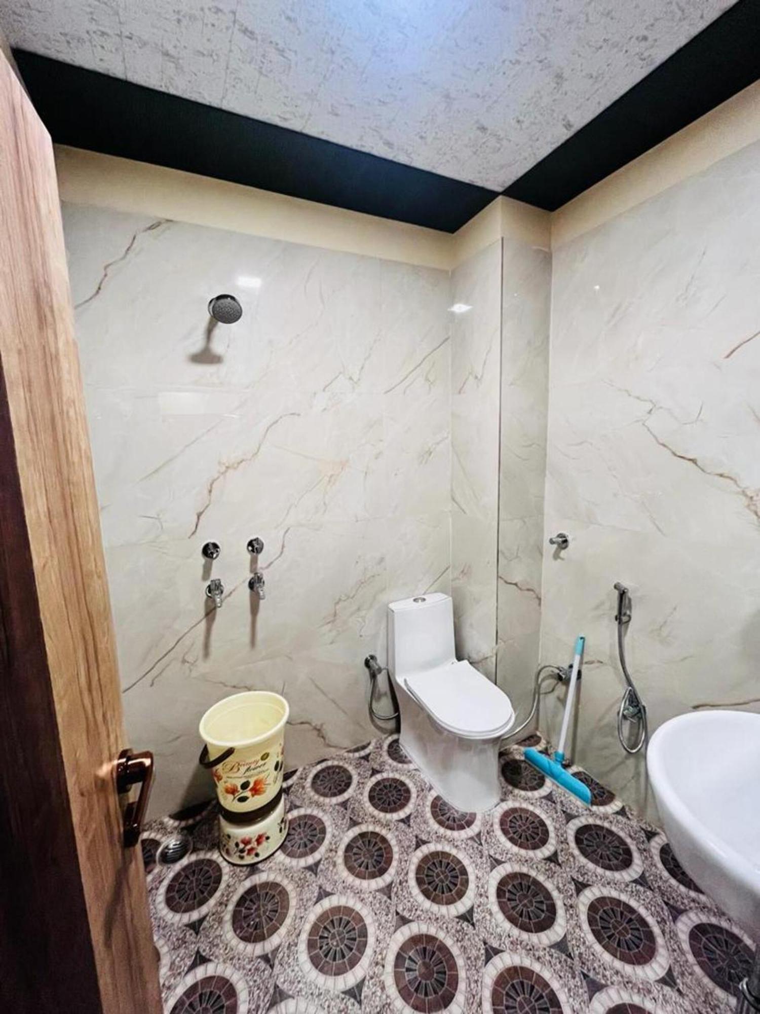 Ks Paying Guest House Varanasi Eksteriør bilde